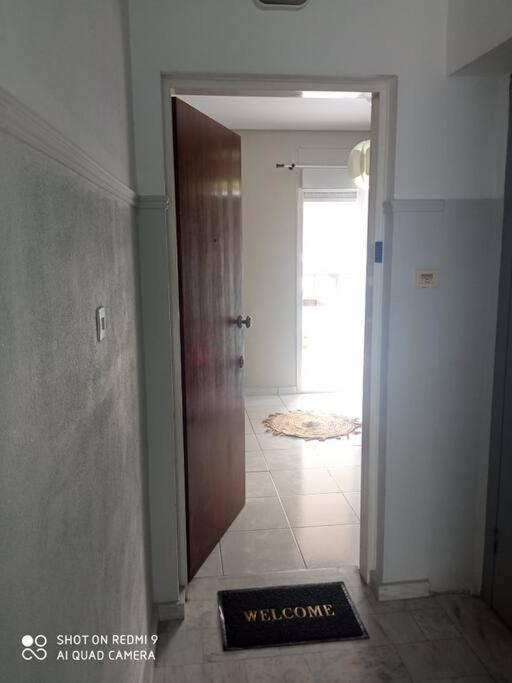 Lemon - Happyhostgr - Downtown Apartment Volos Exteriér fotografie